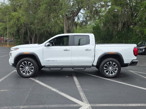Used 2024 GMC Canyon Denali AWD/4WD image 9