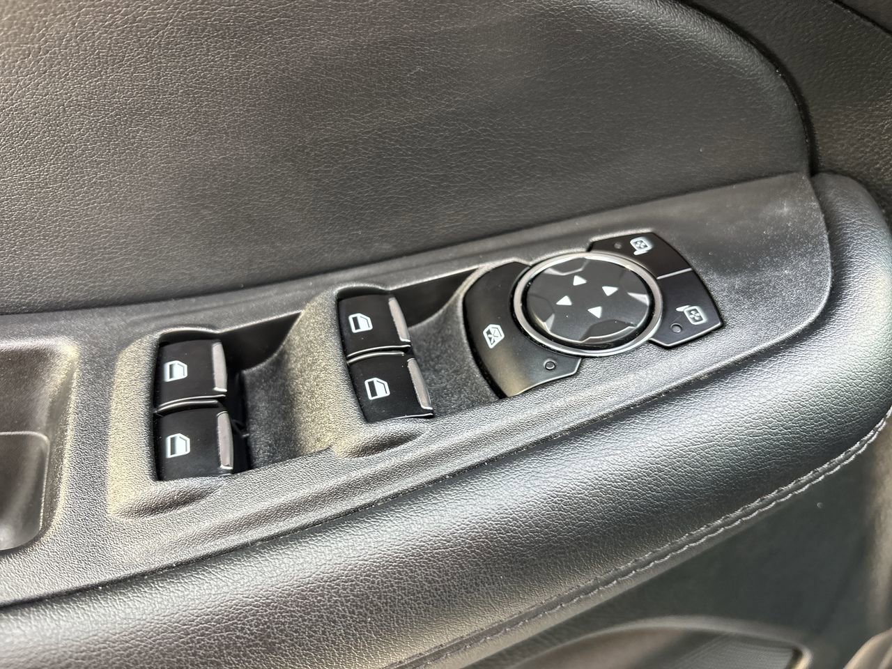 Certified 2022 Ford Edge SEL w/ Convenience Package image 18