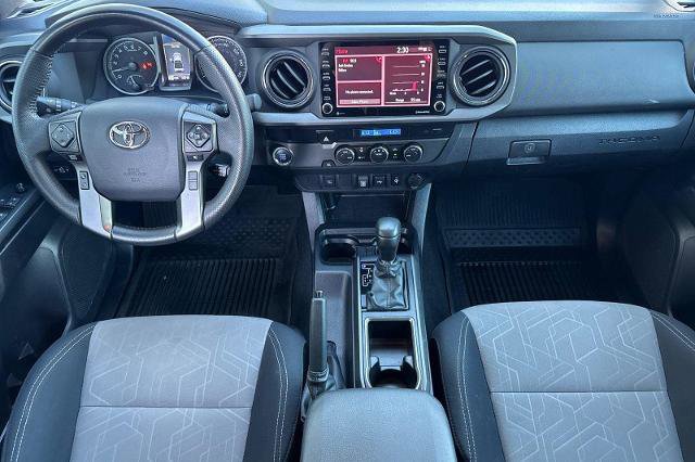 Used 2022 Toyota Tacoma TRD Sport image 10