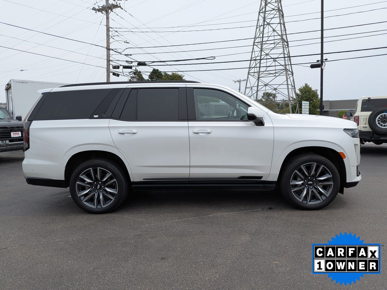 Used 2023 Cadillac Escalade Sport Platinum AWD/4WD image 3
