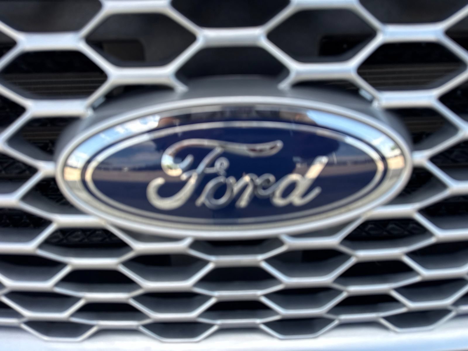 Certified 2024 Ford Edge SEL w/ Convenience Package AWD/4WD image 13