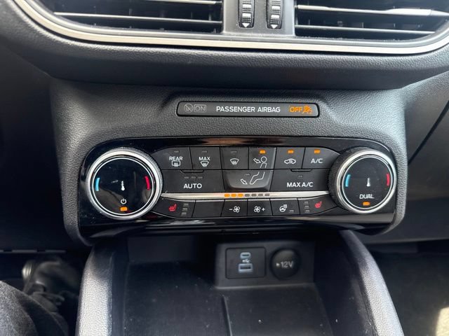 Certified 2022 Ford Escape SE w/ SE Sport Appearance Package AWD/4WD image 24