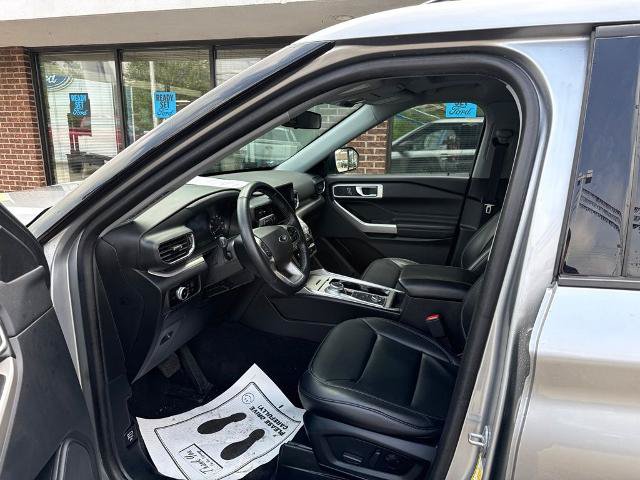 Certified 2022 Ford Explorer XLT w/ Equipment Group 202A AWD/4WD image 7
