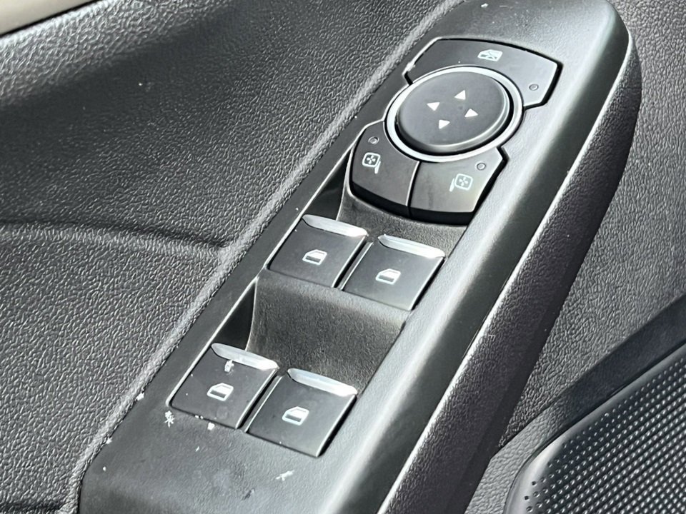 Certified 2022 Ford Escape SE w/ Convenience Package image 19