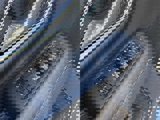 Used 2024 GMC Yukon AT4 w/ Technology Package image 27