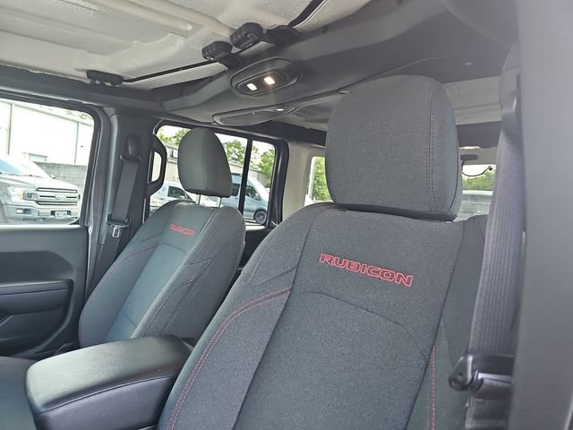 Used 2025 Jeep Wrangler Unlimited Rubicon AWD/4WD image 16