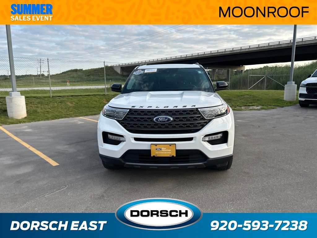 Certified 2022 Ford Explorer XLT w/ Equipment Group 202A AWD/4WD image 3