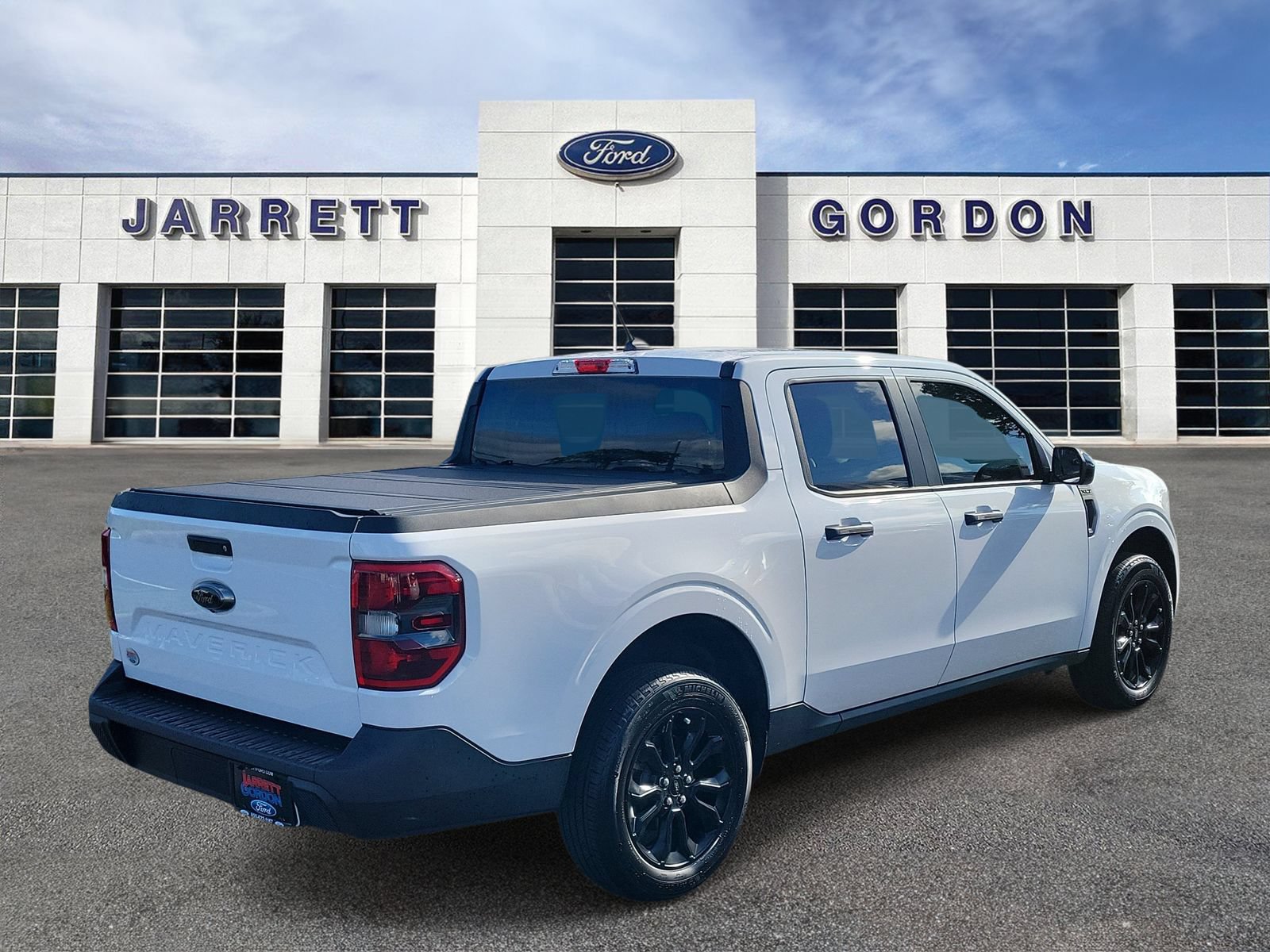 Certified 2023 Ford Maverick XLT w/ Black Appearance Package FWD image 4