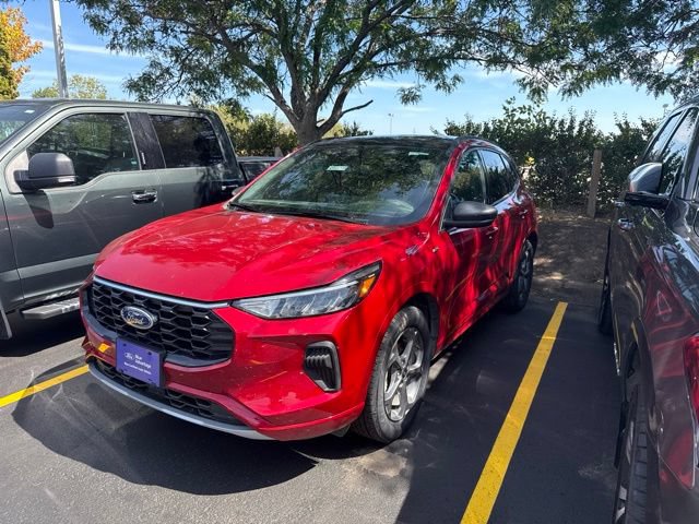 Certified 2024 Ford Escape ST-Line w/ Tech Pack #1 AWD/4WD image 3
