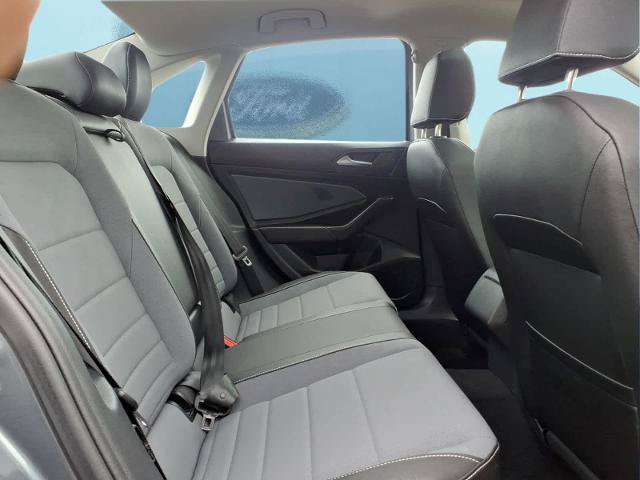 Used 2025 Volkswagen Jetta SE FWD image 12