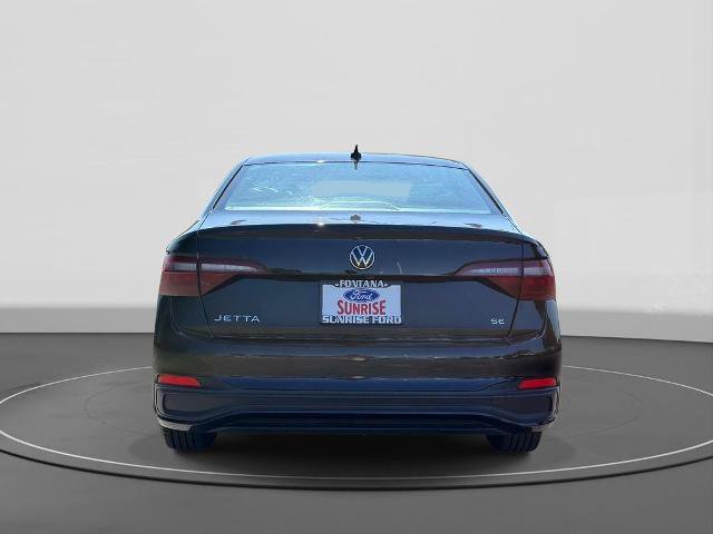Used 2024 Volkswagen Jetta SE FWD image 7