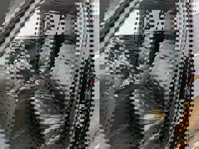 Certified 2023 Ford Explorer XLT w/ Equipment Group 202A image 13