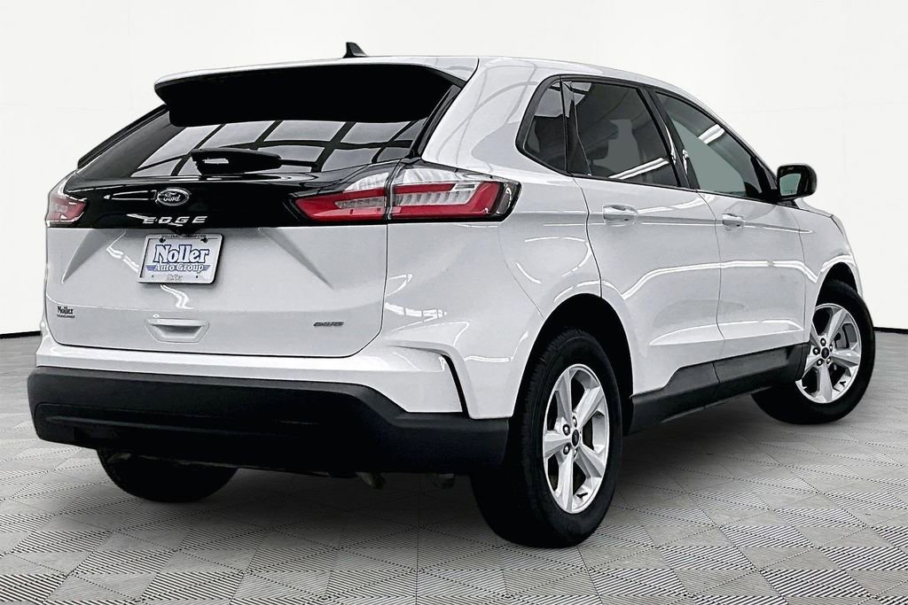Certified 2022 Ford Edge SE w/ Cargo Accessory Package AWD/4WD image 2