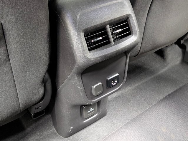 Used 2018 Chevrolet Equinox LT w/ Sun & Infotainment Package AWD/4WD image 15