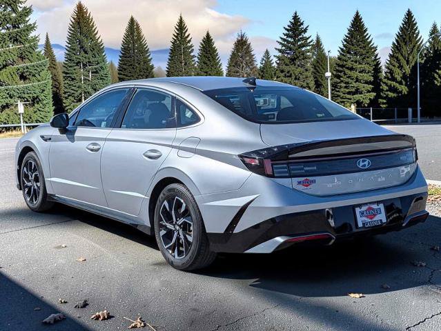Used 2025 Hyundai Sonata SEL FWD image 4