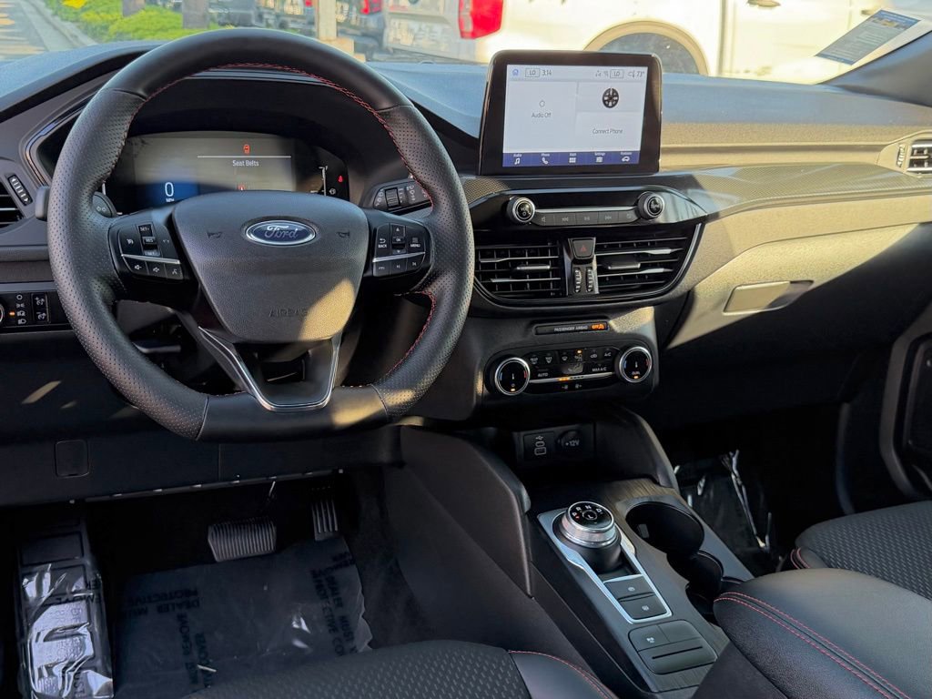 Certified 2025 Ford Escape ST-Line w/ Equipment Group 301A image 28