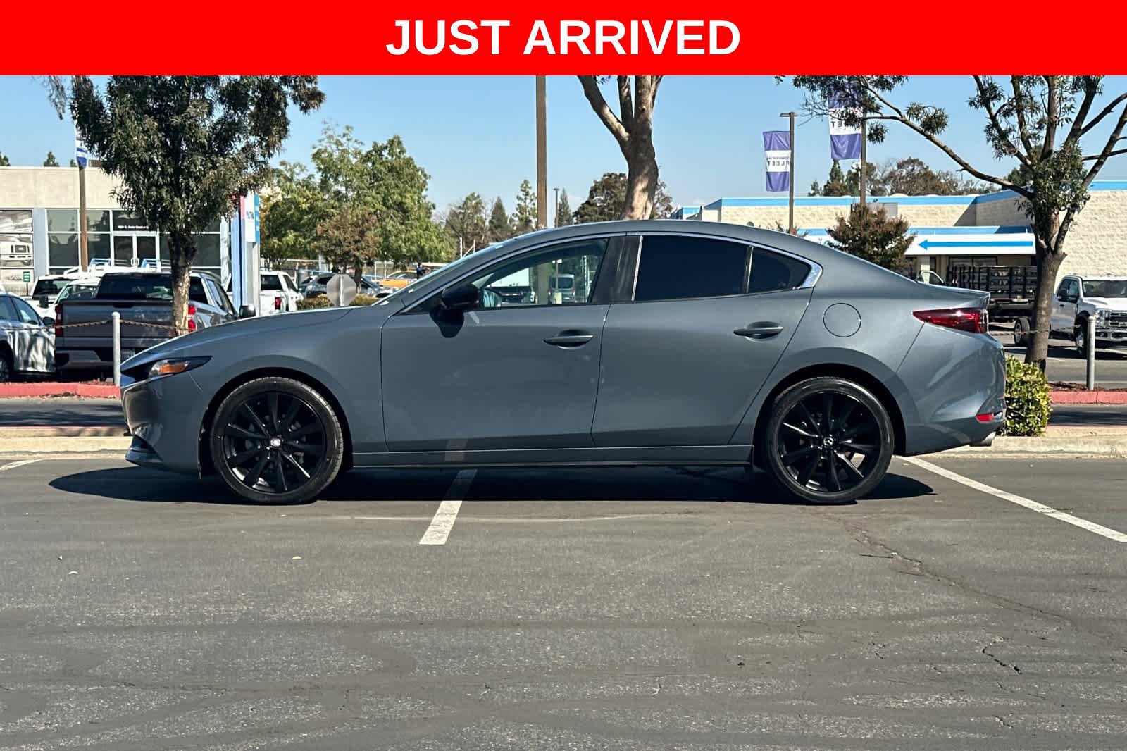 Used 2022 MAZDA MAZDA3 s FWD image 6