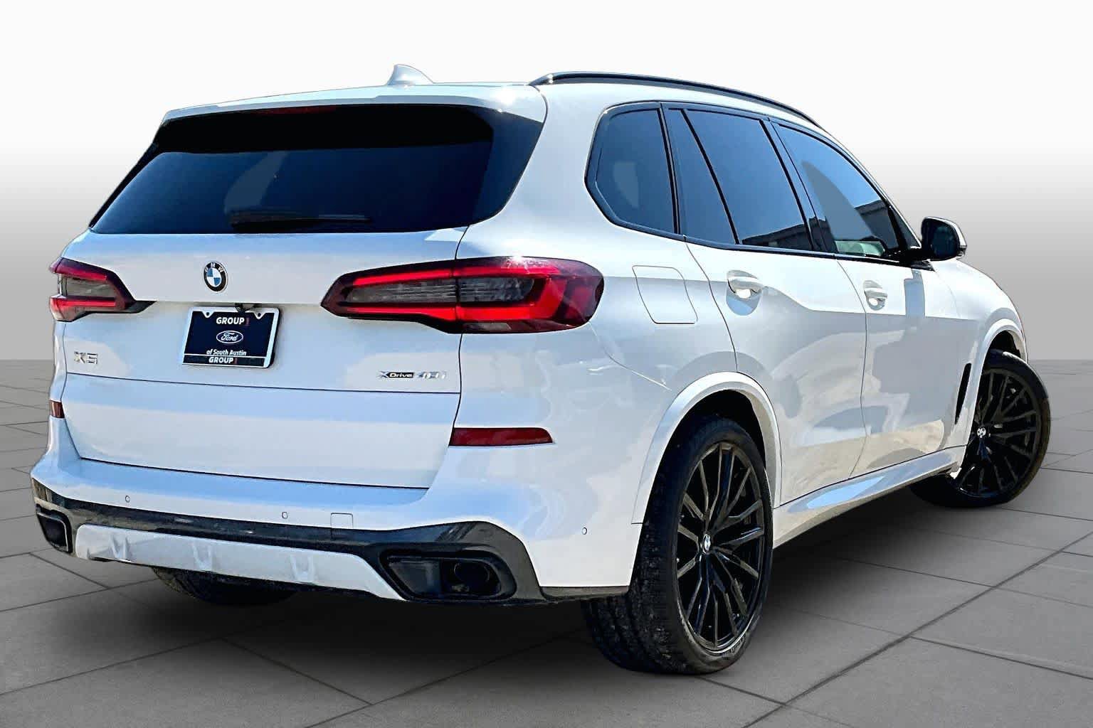 Used 2022 BMW X5 xDrive40i w/ M Sport Package AWD/4WD image 7