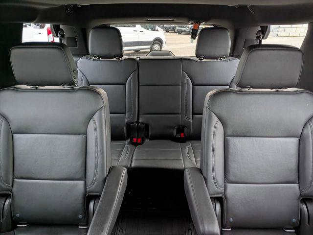 Used 2021 Chevrolet Tahoe Z71 w/ Z71 Off-Road Package AWD/4WD image 26