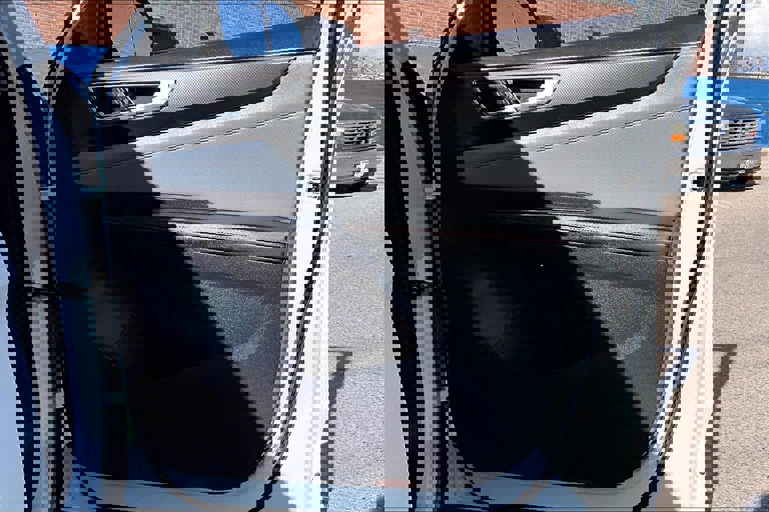 Used 2024 Volkswagen Atlas Peak Edition SE AWD/4WD image 22