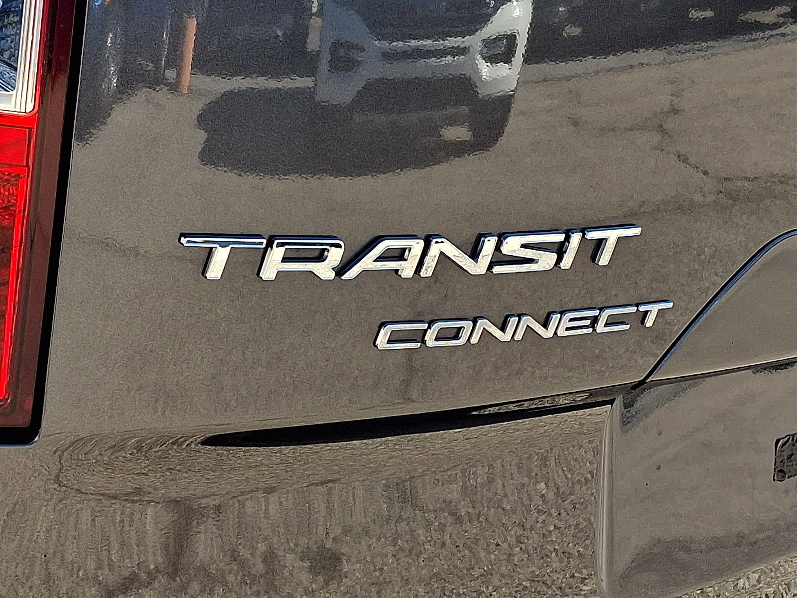 Certified 2018 Ford Transit Connect XLT image 33