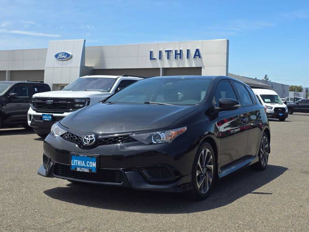 Used 2018 Toyota Corolla iM FWD image 1