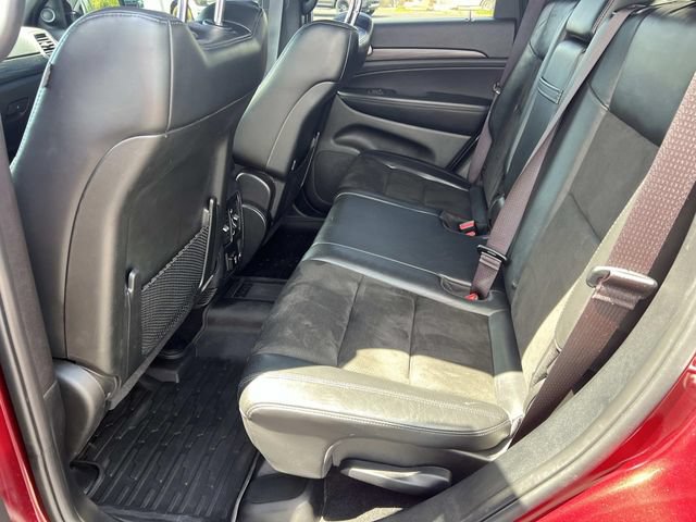 Used 2020 Jeep Grand Cherokee Altitude AWD/4WD image 14