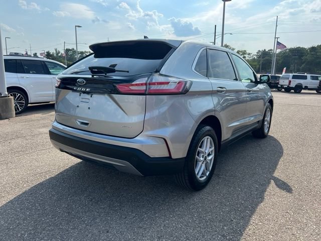 Certified 2024 Ford Edge SEL w/ Convenience Package AWD/4WD image 4