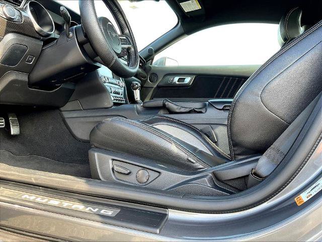 Certified 2021 Ford Mustang GT Premium w/ Carbon Sport Interior Package RWD image 38