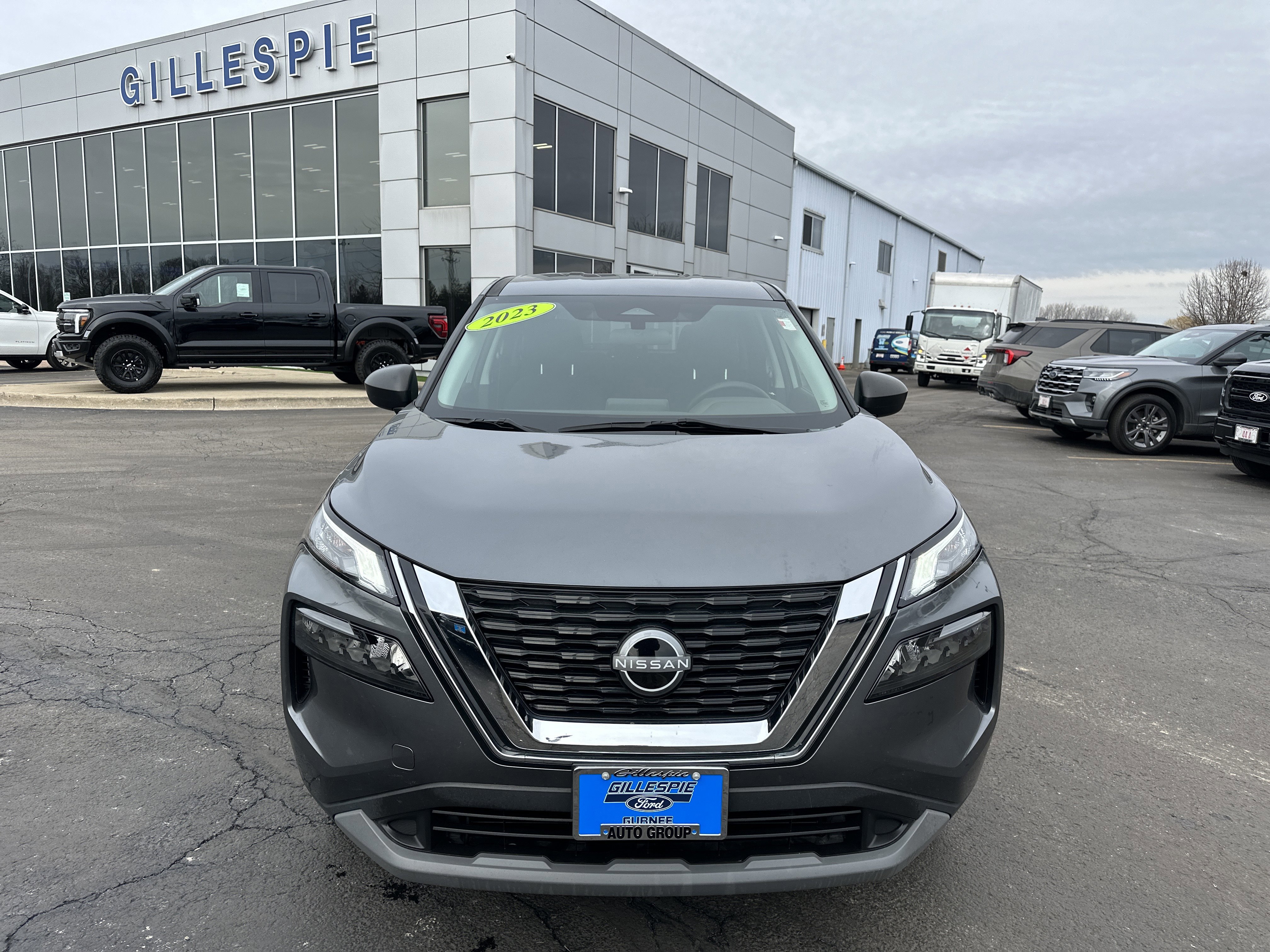 Used 2023 Nissan Rogue S image 8