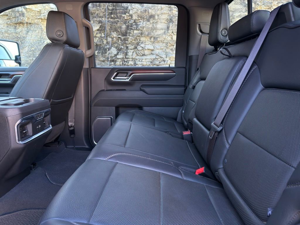 Used 2024 GMC Sierra 3500 Denali w/ Denali Reserve Package image 8