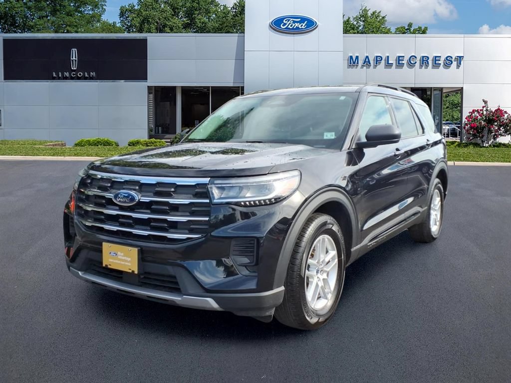 Certified 2026 Ford Explorer Active AWD/4WD image 2
