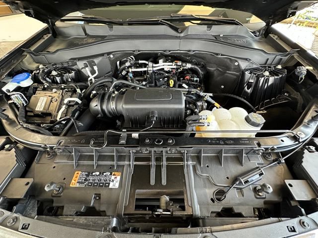 Certified 2023 Ford Explorer XLT w/ Equipment Group 202A AWD/4WD image 27