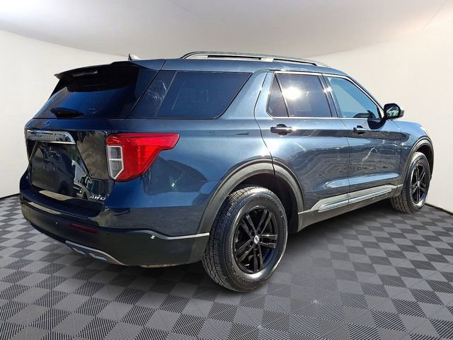 Certified 2022 Ford Explorer XLT w/ Equipment Group 202A image 7