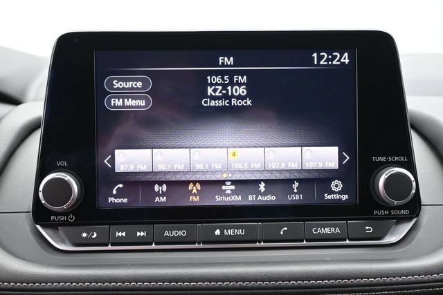 Used 2025 Nissan Rogue SV FWD image 19