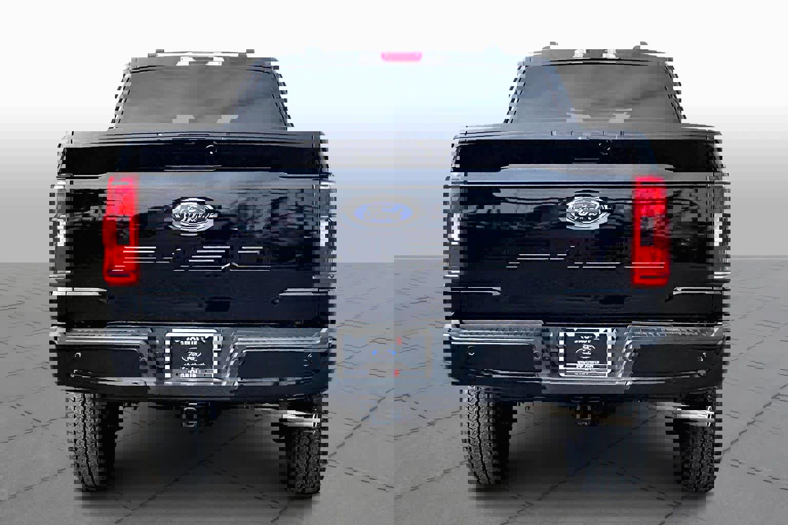 Certified 2023 Ford F150 XLT w/ Equipment Group 302A High image 4