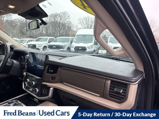 Certified 2024 Ford Expedition Limited image 11