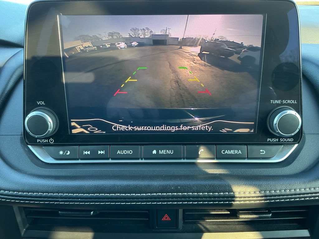 Used 2024 Nissan Rogue S FWD image 26