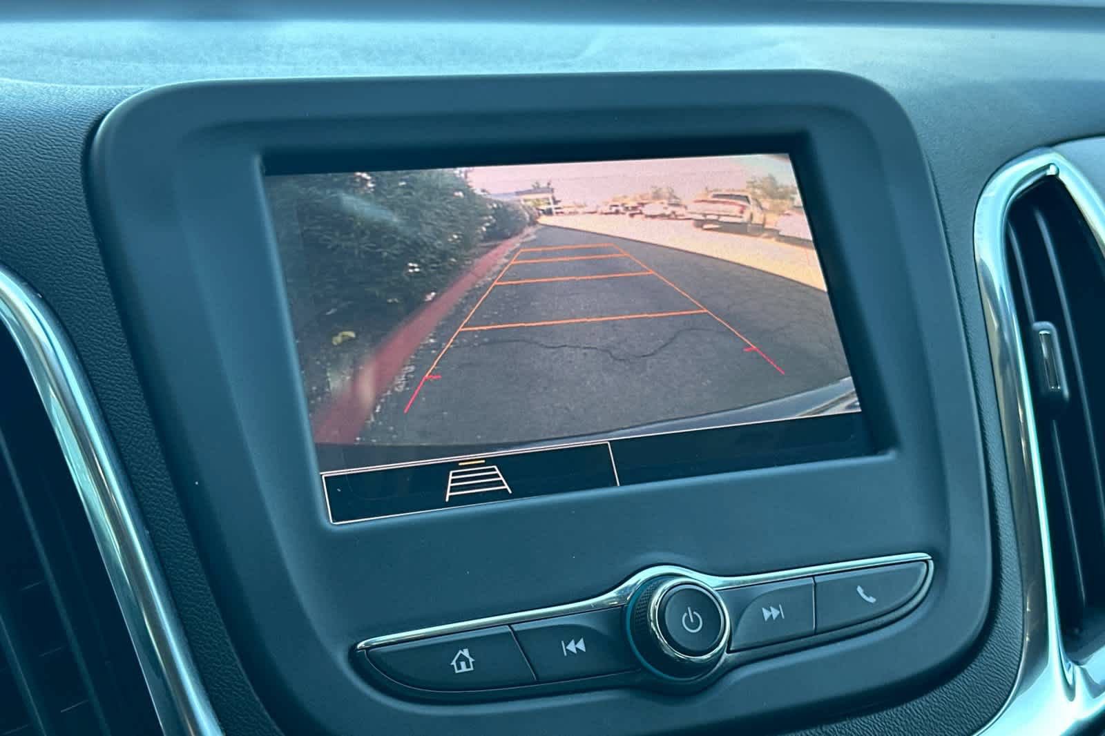 Used 2023 Chevrolet Equinox LT w/ Driver Convenience Package FWD image 20