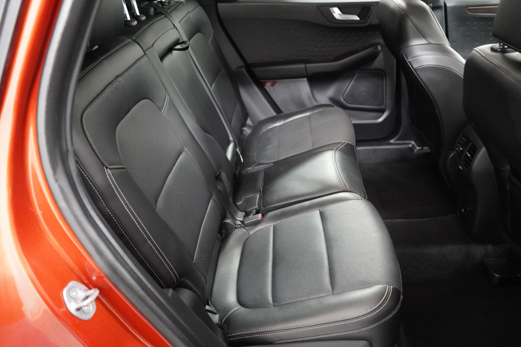 Certified 2020 Ford Escape Titanium AWD/4WD image 22