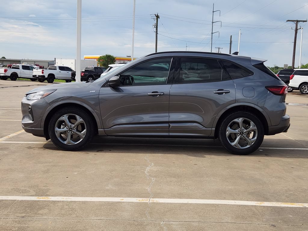 Certified 2023 Ford Escape ST-Line w/ Tech Pack #1 FWD image 4