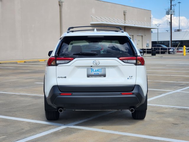 Used 2025 Toyota RAV4 LE AWD/4WD image 6