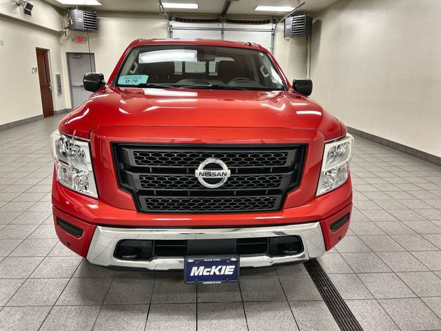 Used 2021 Nissan Titan SV w/ SV Convenience Package AWD/4WD image 3