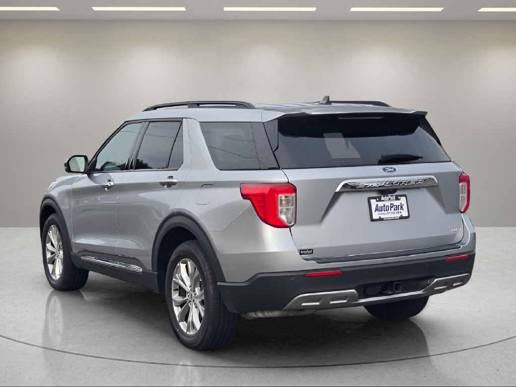 Certified 2023 Ford Explorer XLT w/ Equipment Group 202A AWD/4WD image 6