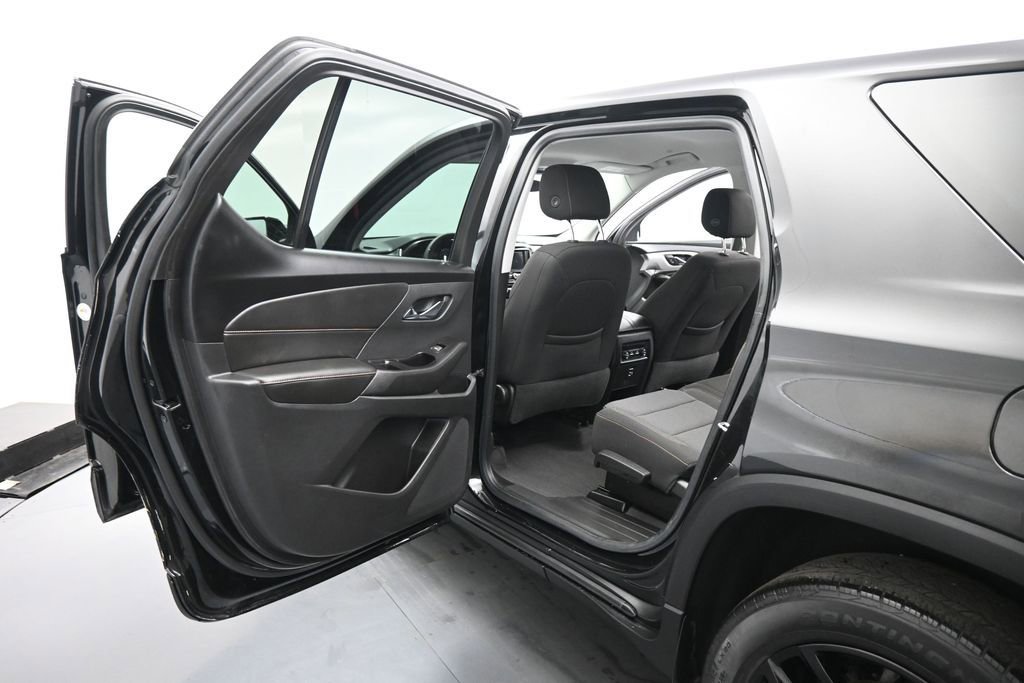 Used 2020 Chevrolet Traverse LS FWD image 16