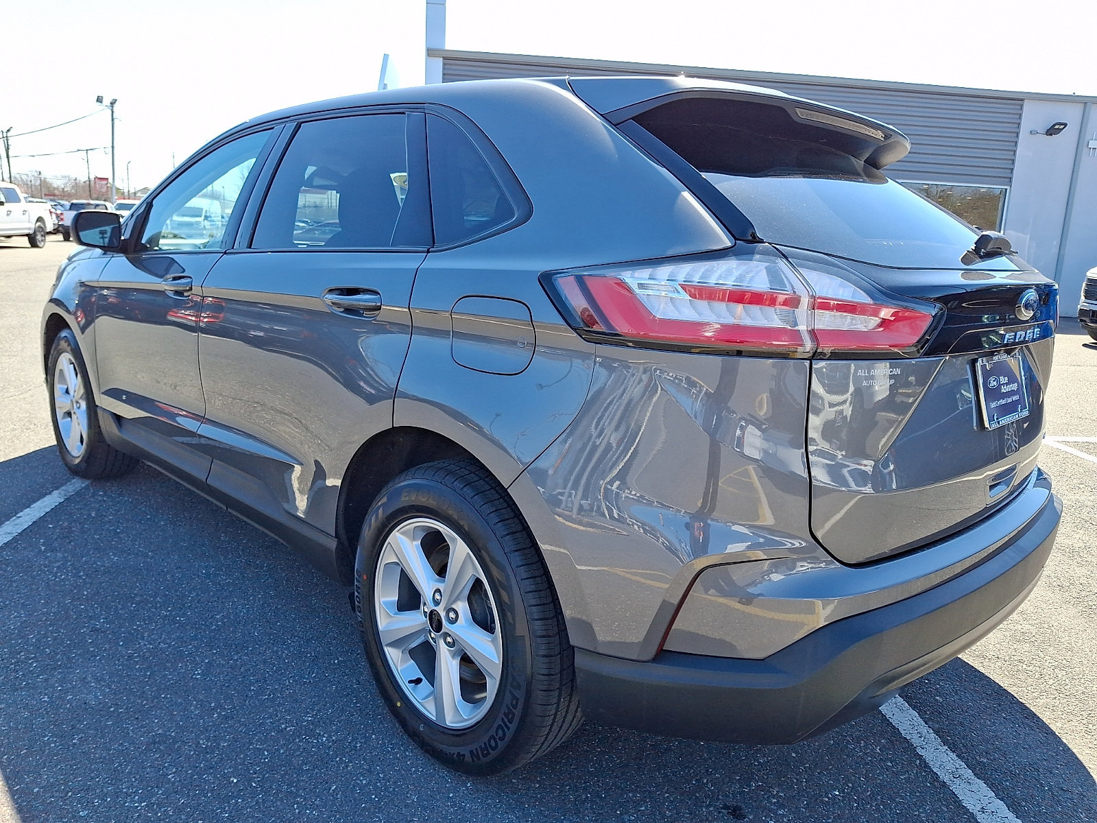 Certified 2023 Ford Edge SE image 7