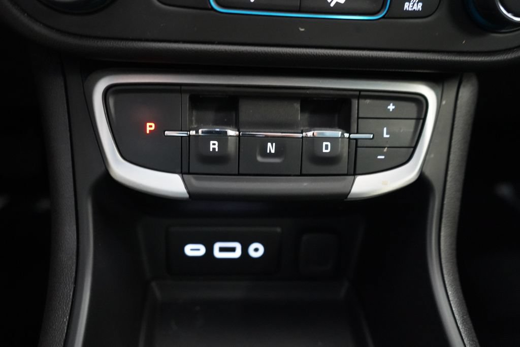 Used 2024 GMC Terrain SLE AWD/4WD image 37