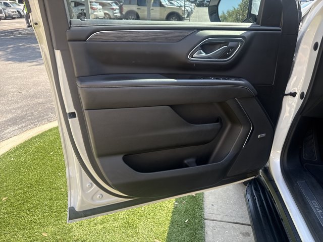 Used 2022 GMC Yukon SLT w/ SLT Luxury Package RWD image 15