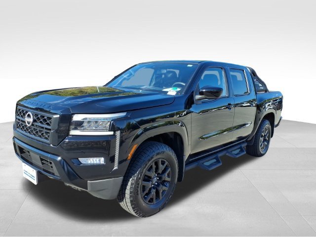 Used 2023 Nissan Frontier SV w/ Midnight Edition Package AWD/4WD image 2