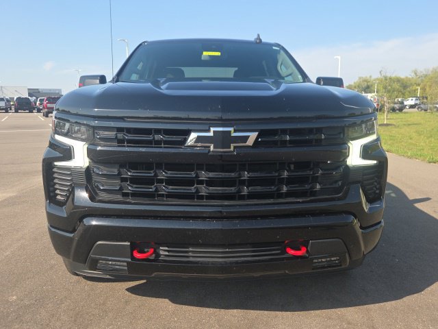 Used 2023 Chevrolet Silverado 1500 RST w/ Redline Edition AWD/4WD image 8